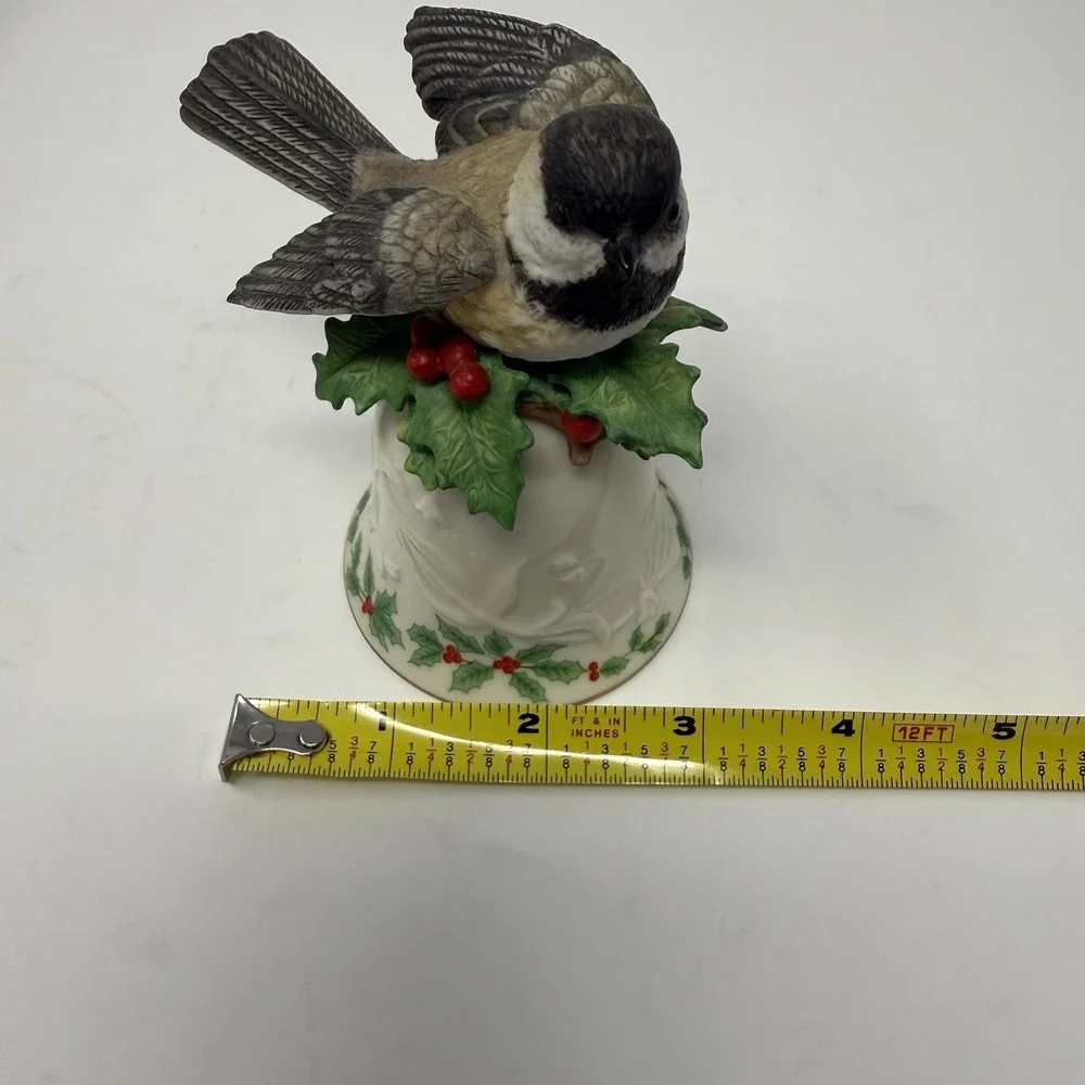 Lenox Black Capped Chickadee Bird 1991 Fine Porcelain Figurine Bell w/box